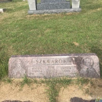 Theresa Szkwarok