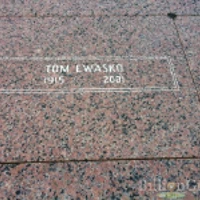 Tom Ewasko Ewasiechko Iwasieczko