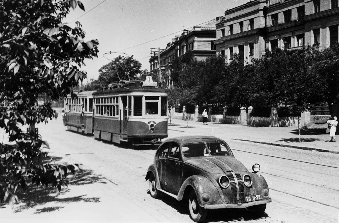 Вул.Свято-Миколаївська, м.Кривий Ріг. 1946. Перлина, 36, Свято-Миколаївська вулиця, Старе місто, Центрально-Міський район, Кривий Ріг, Криворізька міська громада, Криворізький...