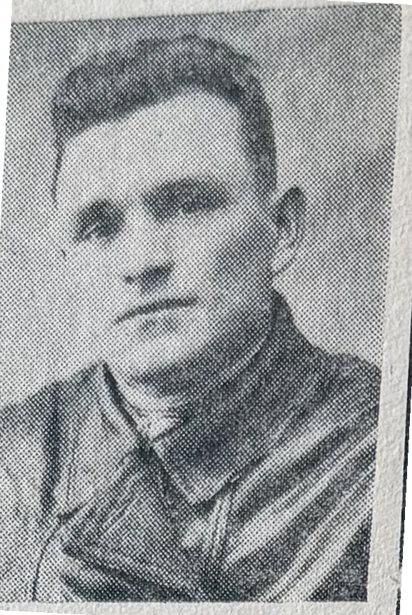 Бригадир тракторної бригади Я. Кузьменко. 1940-11-07. Давидівська МТС